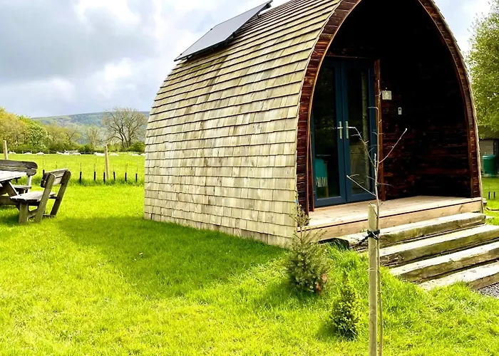 Alder Pod, Clay Bank Huts